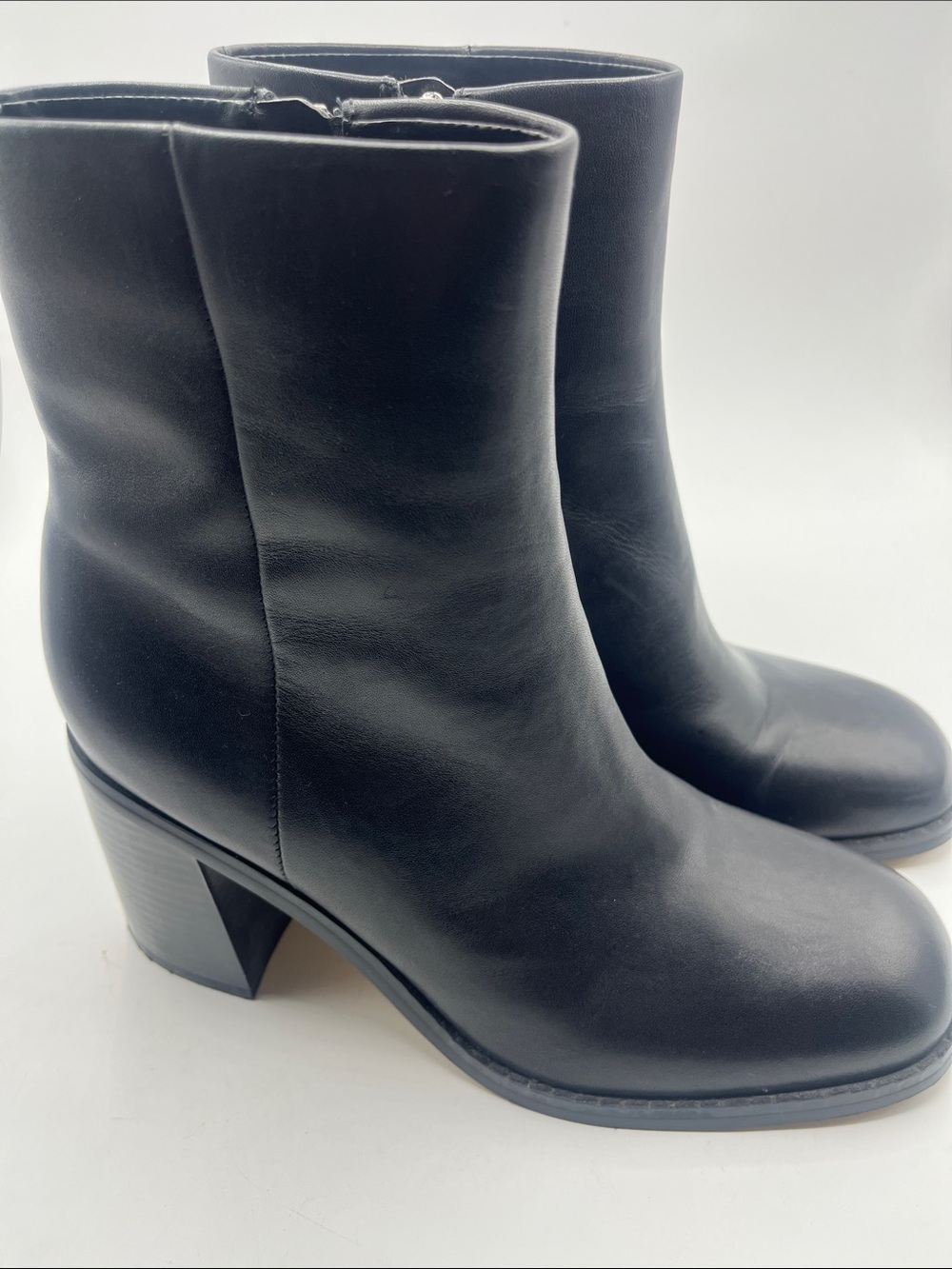 Marc Fisher Black Leather Round-Toe Ankle Boots with Stacked Heel